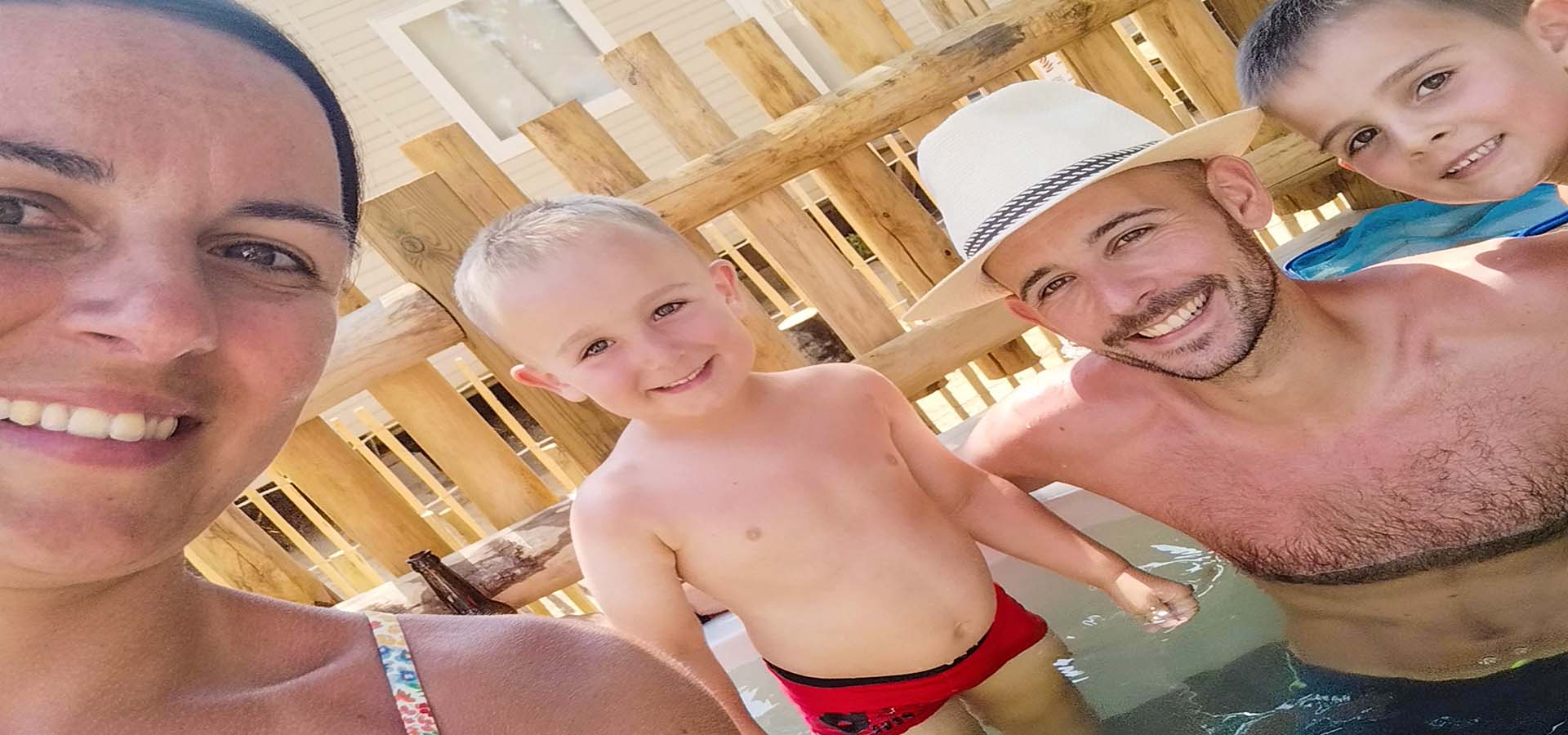 Camping porto vecchio bungalow bain detente famille enfants
